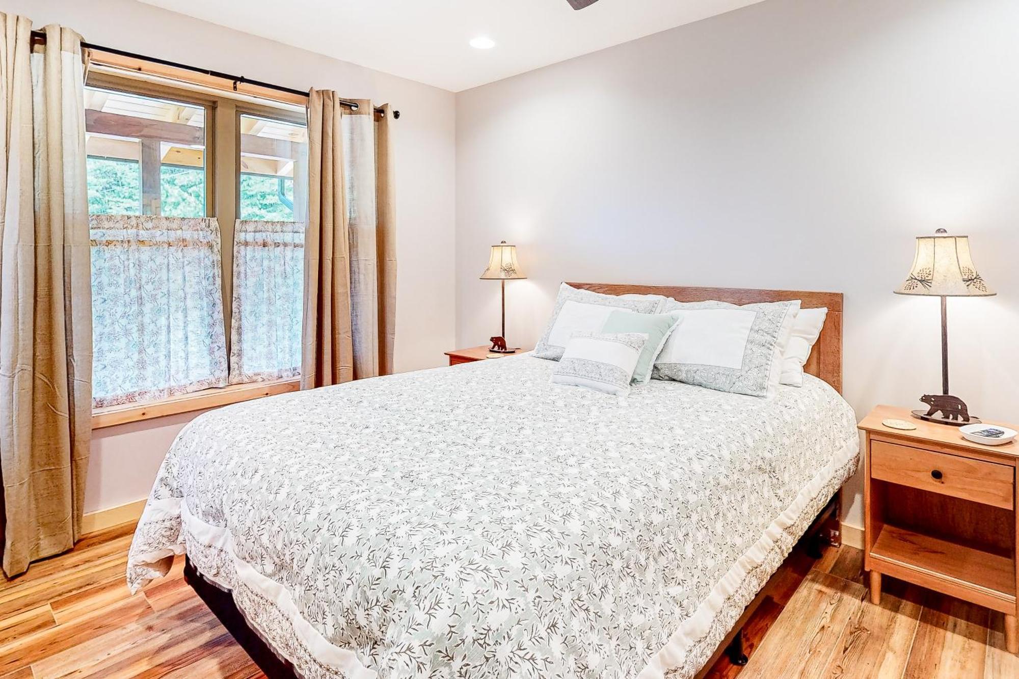 Rocky Top Jewel Cabin Park Settlement Room photo
