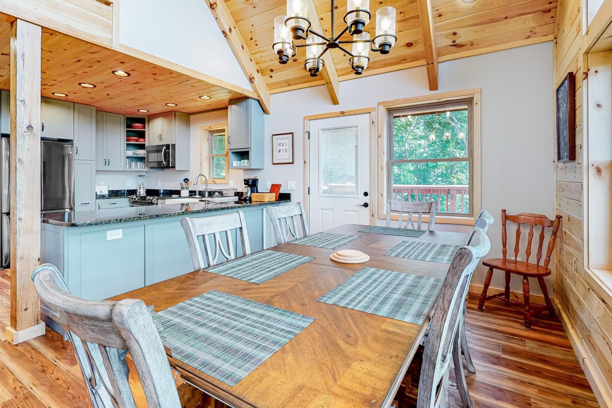 Rocky Top Jewel Cabin Park Settlement Room photo